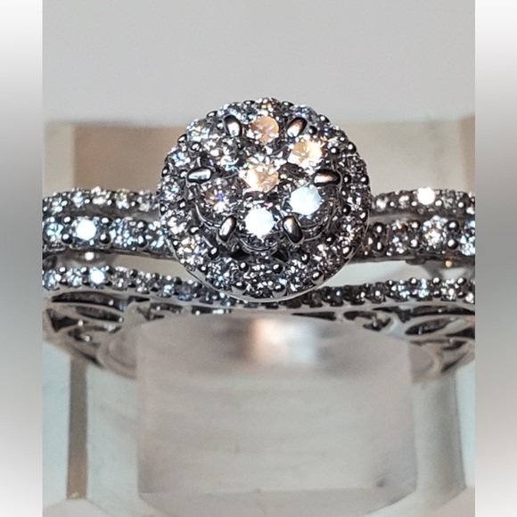 Dimond Ring 14K white solid gold Women's Ring elegant and chic - Picture 10 of 12